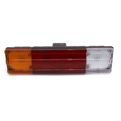 APEX | AP0014 | LANTERNA TRASEIRA TRICOLOR FORD CARGO MODERNO MB 710/912/1214/1418/1618/1718/2318 COM VIGIA/LUZ PLACA COM CONECTOR/PLUG RETANGULAR 5 VIAS