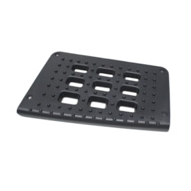 CARDOSO | 2S28216824M2 | TAPETE/PISANTE ESTRIBO INFERIOR LD VW CONSTELLATION 13180E/15180E/17250E/24250E | VW CONSTELLATION COMPACTOR/ROBUST (9 FUROS)