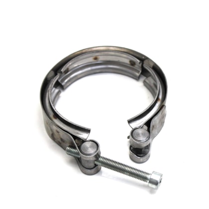 FADO | F6618 | ABRACADEIRA TUCHO/CANALETA 97MM 3POL MB ACCELO 915/915C MOTOR OM904LA EURO 3 (GALVANIZADO)