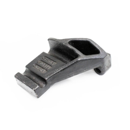 FAMA DO BRASIL | TAP413353 | GUIA GRAMPO MOLA DIANTEIRO LE VW 8100/8120/8140/9150