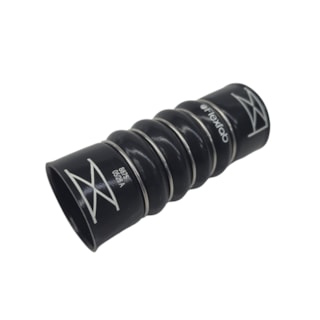 FLEXFAB | 23B145593G | MANGUEIRA INTERCOOLER 63,5X63,5X180MM LADO FRIO VW NOVO DELIVERY| MICRO ONIBUS MOTOR EURO 6 (PRETA)
