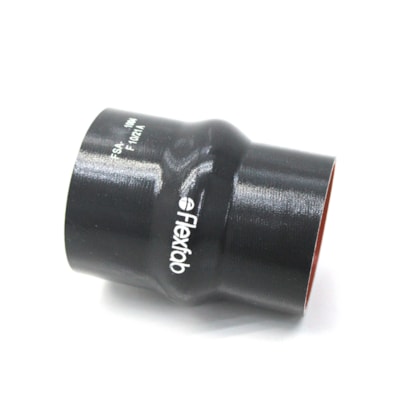 FLEXFAB | TRG117233 | MANGUEIRA 24.250 / 24.500 / 35.300 (MOTOR CUMMINS) 76X86MM X 121MM