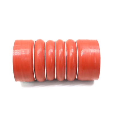 FOUR RUBBER | A3885287682 | MANGUEIRA INTERCOOLER 110X110X220MM LADO QUENTE MB 1935/1938/1941/1945/2635 SILICONE VERMELHO 5 ANEIS