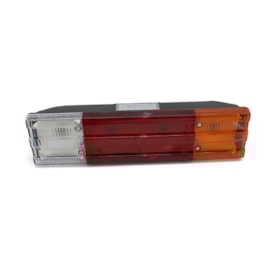 LP & LS | LS289 | LANTERNA TRASEIRA TRICOLOR FORD CARGO MODERNO MB 710/912/1214/1418/1618/1718/2318 COM VIGIA/LUZ PLACA SEM CONECTOR/PLUG (ACRILICO)