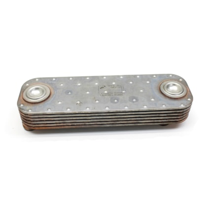 MWM | 7002934C1E | RADIADOR/RESFRIADOR OLEO LUBRIFICANTE (SOMENTE VOLVO)