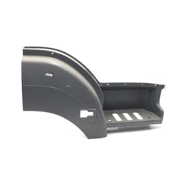 ORIGINAL PRIMER | A9446661101 | ESTRIBO/PARALAMA SIMPLES 1 DEGRAU LD MB AXOR (COM FURO PARA LANTERNA REDONDA) (COM FURO SUPERIOR PARA BOTAO ABERTURA) (PARA USO TAPETE/PISANTE ESTRIBO DE CHAPA)