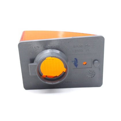 PRADOLUX | PL06126021 | LANTERNA PISCA/SETA LD/LE LATERAL/ESTRIBO QUADRADA MB ACTROS (SEM CHICOTE)