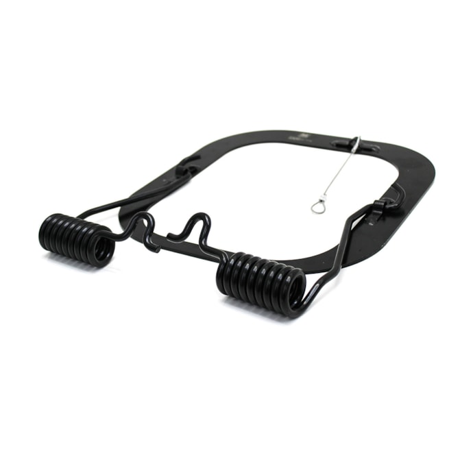 SUK PARTS | SUK249 | SUPORTE COM MOLA FIXACAO GUARDA PO/COIFA ALAVANCA CAMBIO VW 26260E/31260E 6X4 (WORKER 2005 A 2019)-18eb75e9-7593-41cf-b5a9-4d2b1b0e7803