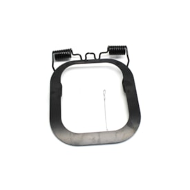 SUK PARTS | SUK249 | SUPORTE COM MOLA FIXACAO GUARDA PO/COIFA ALAVANCA CAMBIO VW 26260E/31260E 6X4 (WORKER 2005 A 2019)