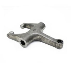 SUK PARTS | SUK550 | GARFO ACIONAMENTO EMBREAGEM AGRALE MA15/MA17 (16..)