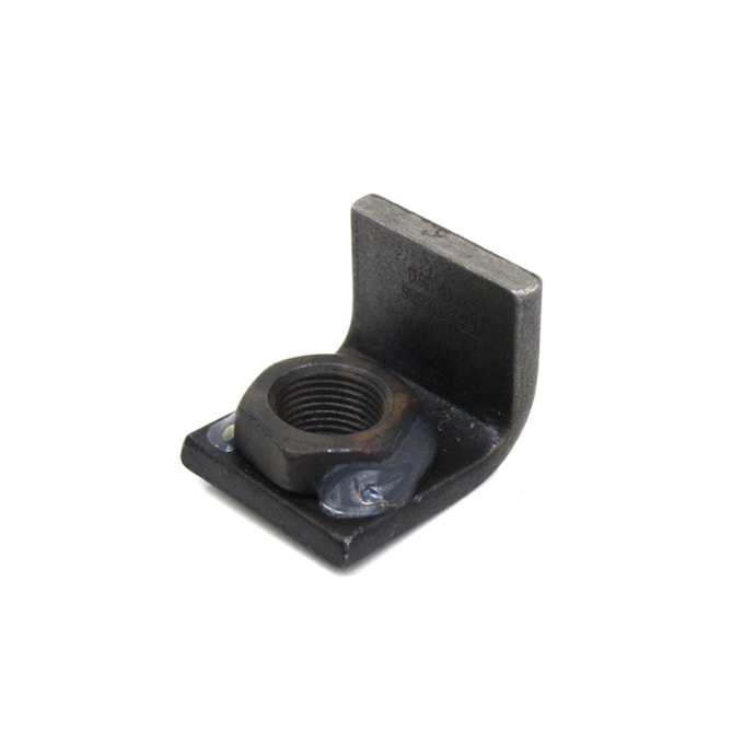 SUK PARTS | SUK586 | PORCA (18MM) M18X1,5MM COM SUPORTE EM L AUTO TRAVANTE | FIXACAO BARRA REACAO/TIRANTE V | VW CONSTELLATION/WORKER 6X4 | FORD CARGO 6X4-09d2a3ce-ceea-47ea-bde1-99bd84ff7146
