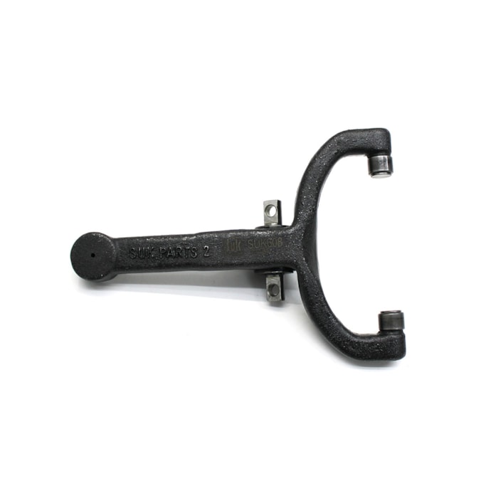 SUK PARTS | SUK608 | GARFO ACIONAMENTO EMBREAGEM VW NOVO DELIVERY 9170/11180/13180 (2017..) (SISTEMA DE PUXAR) (CAMBIO EATON MANUAL)-eb634d72-e84a-4c06-9917-e0e5e42fe754